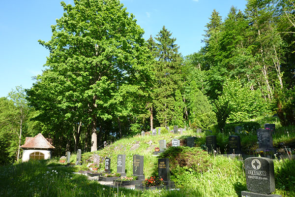 Bergfriedhof Helba