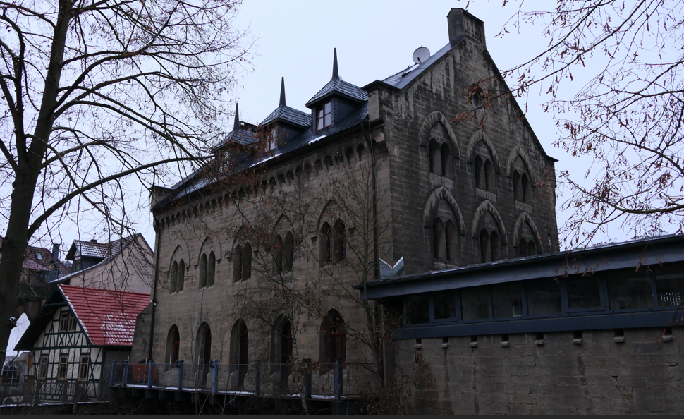 Mit offenen Augen entlang der alten Stadtmauer