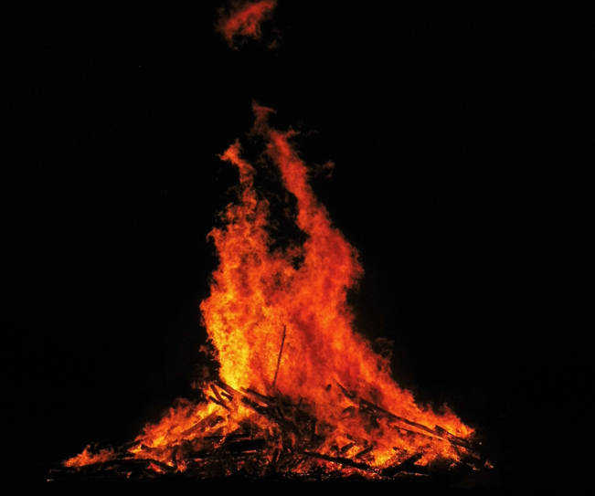 Maifeuer Henneberg