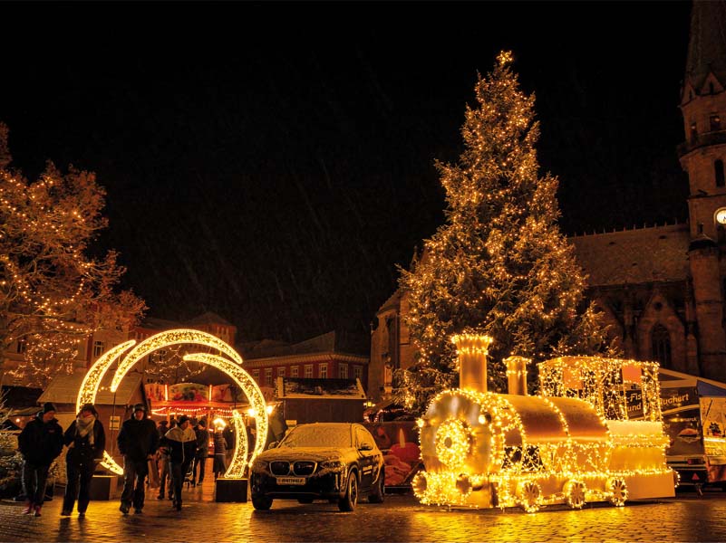 Festliche Stimmung und Lichterglanz in der Meininger Innenstadt 