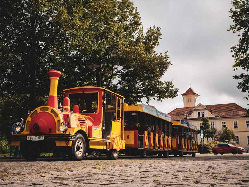 Mit der Citybahn durch Meiningens Fest-Wochenende